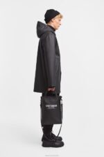 Clothing Stockholm Raincoat Black Stutterheim Men 0V8X121 - Image 2